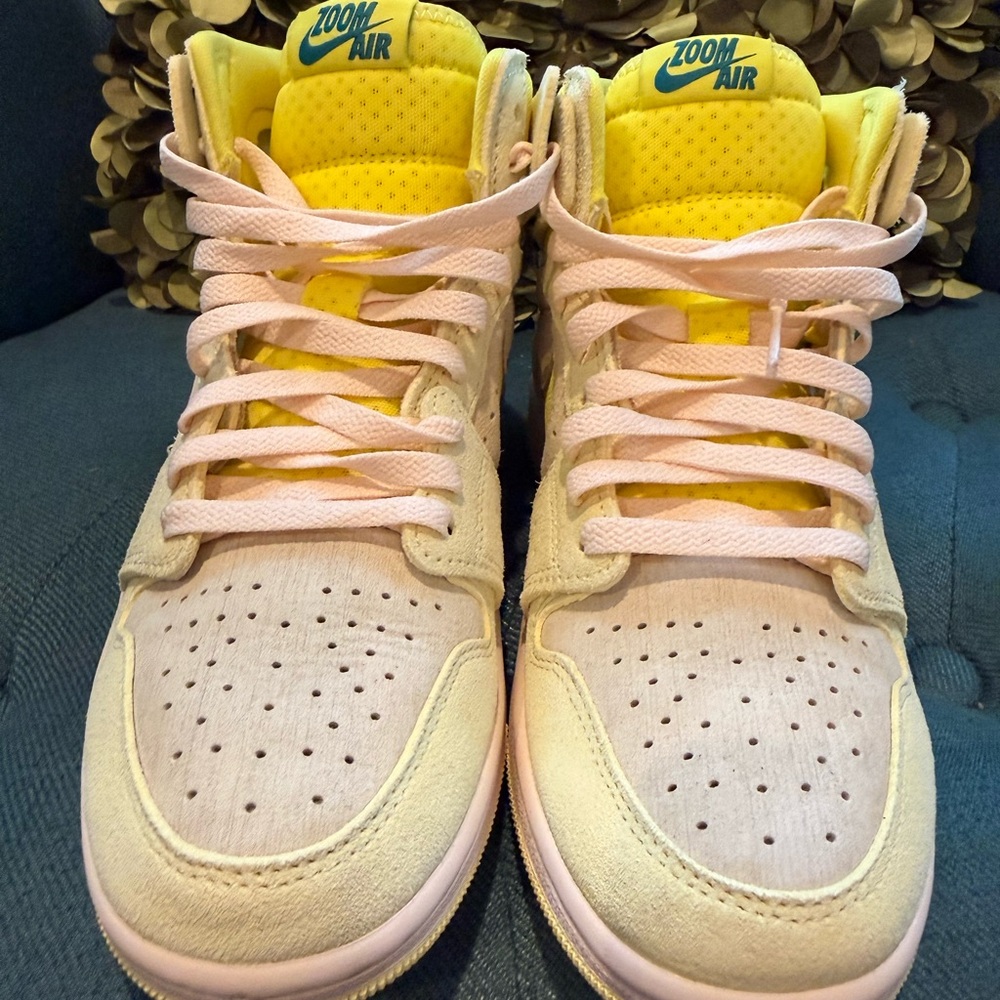 Nike Women’s Air Jordan 1 High Zoom Comfort 2 ‘Cintron Tint’ - Picture 7 of 10